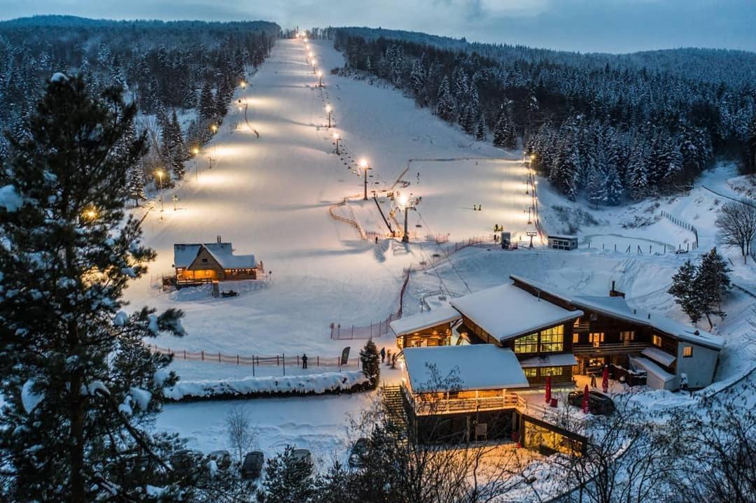 Pensjonat Laworta Ski Ustrzyki Dolne Bagian luar foto